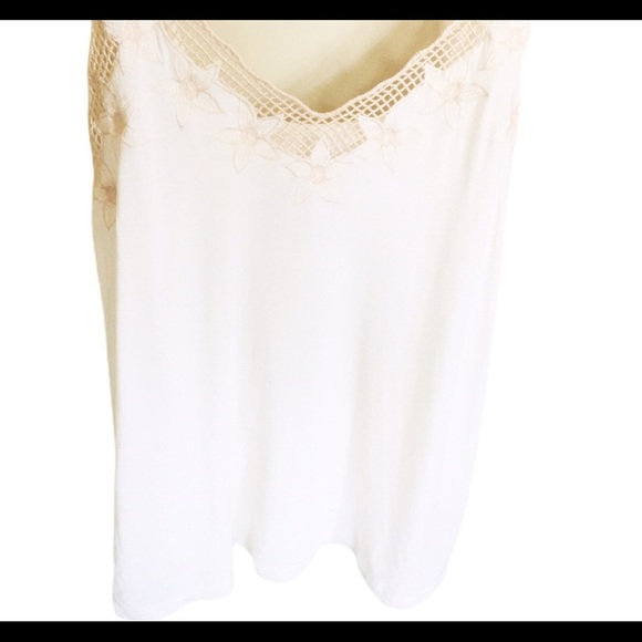NWT AMERICAN EAGLE Soft & Sexy Scallop Gold Floral Spaghetti Tank Ivory Size XS - Picture 5 of 10